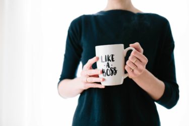 英語で「目上の方に呼び方を尋ねる時」は何て言えば良い？【英会話フレーズ】