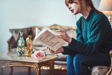 「慣れてます」って英語で何て言う？【英会話フレーズ】